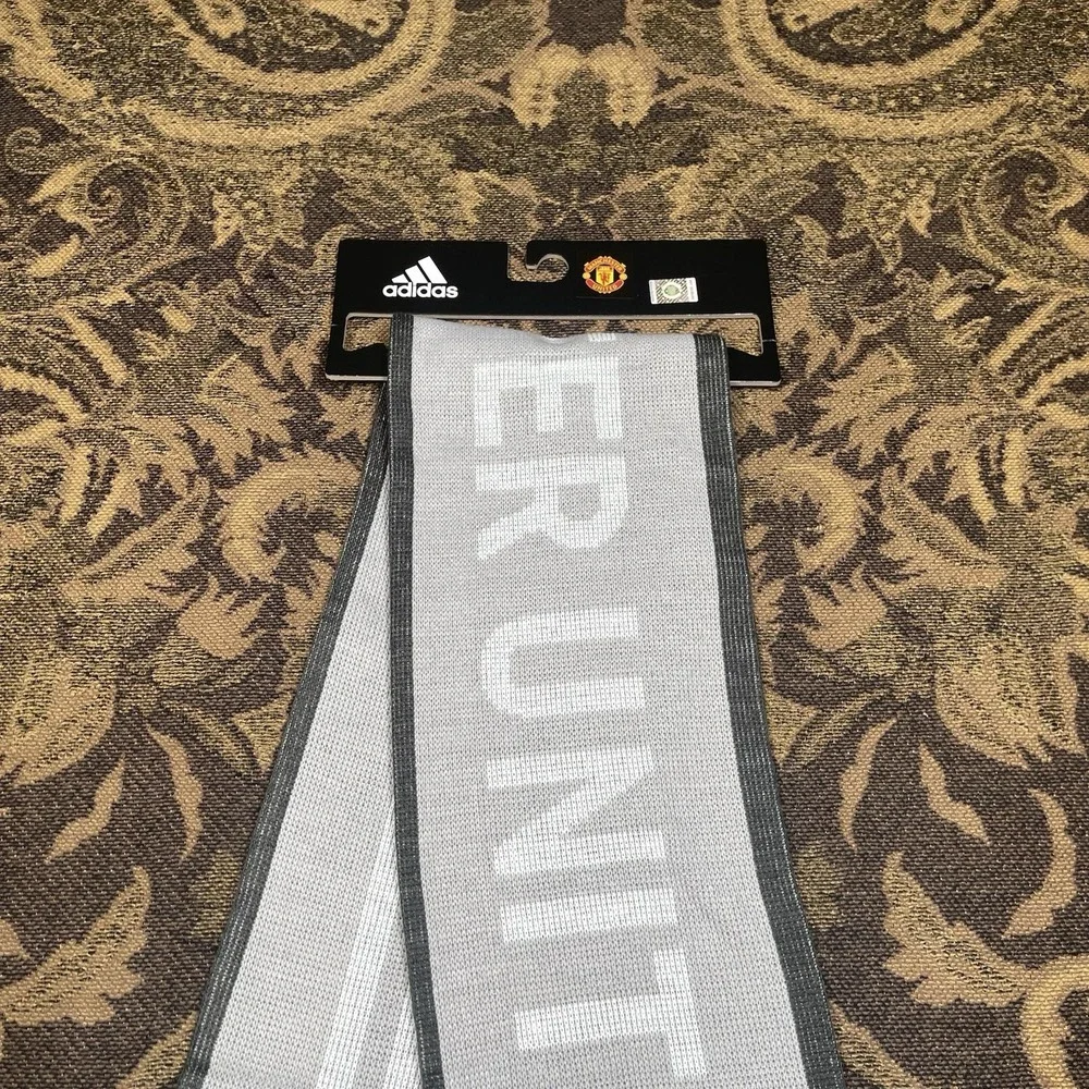 Adidas Manchester United Gray Two Tone 3 Stripes Soccer Scarf New